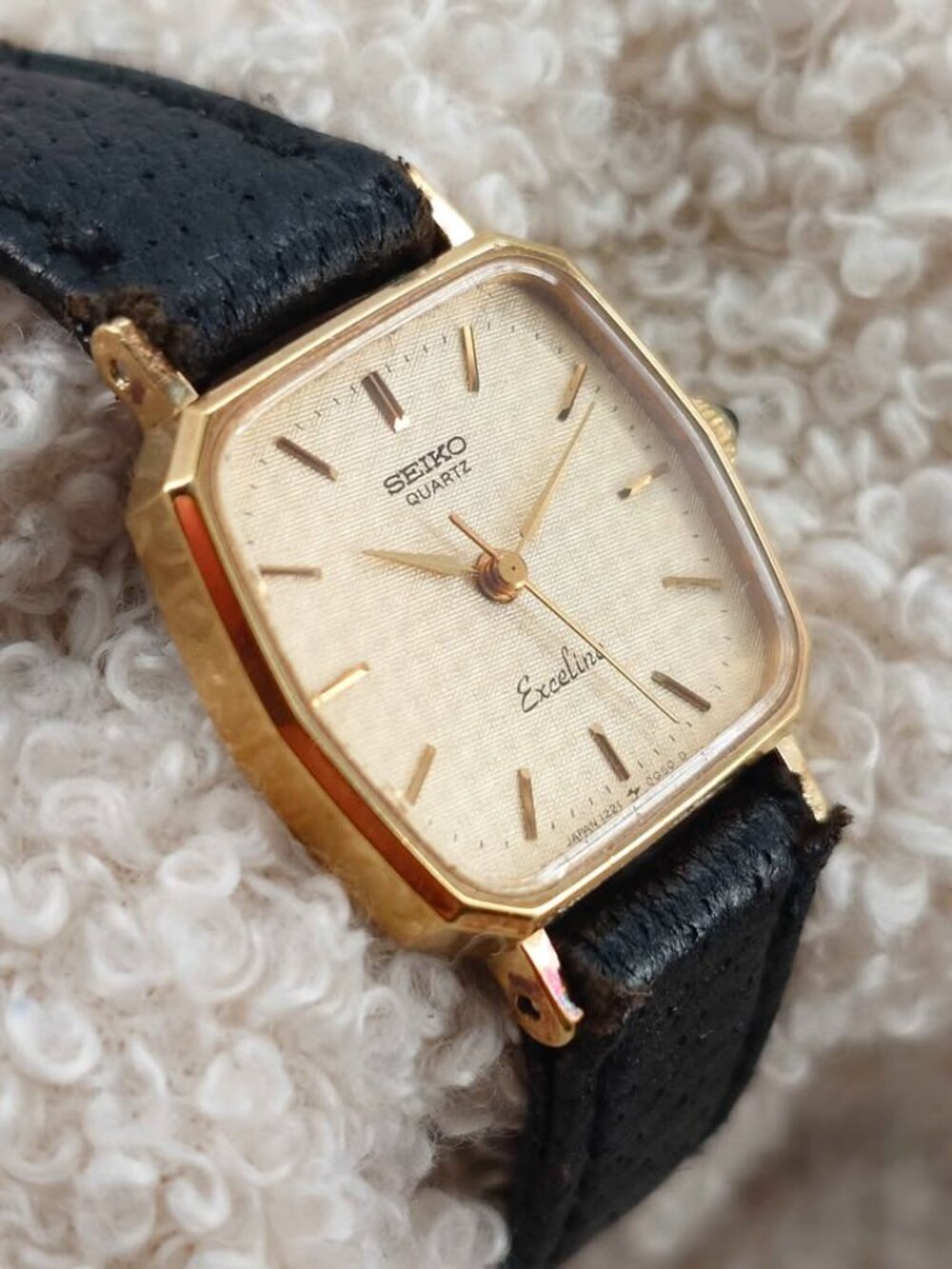 Seiko Women's Watch Exceline 1221 Gold 20mm Textured Dial JDM New Battery